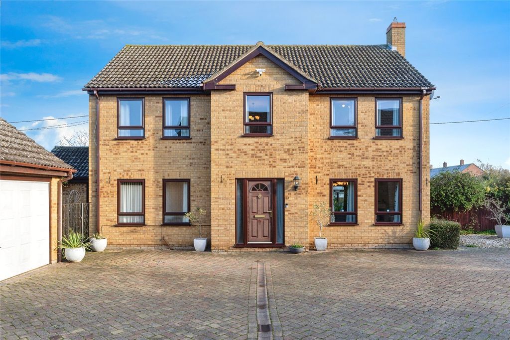 Property photo 2 of 31 Picture No. 28