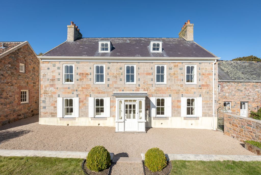 Property photo 1 of 20