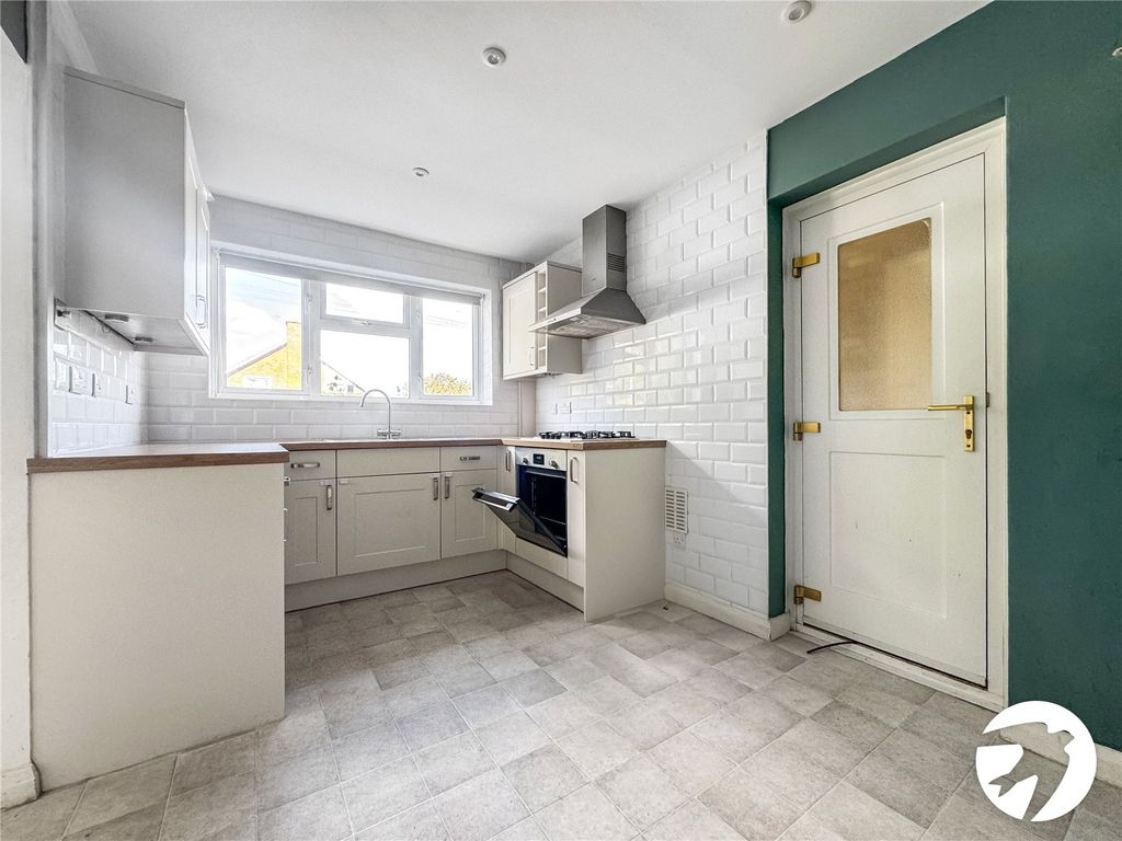 Property photo 2 of 17 Picture No. 59