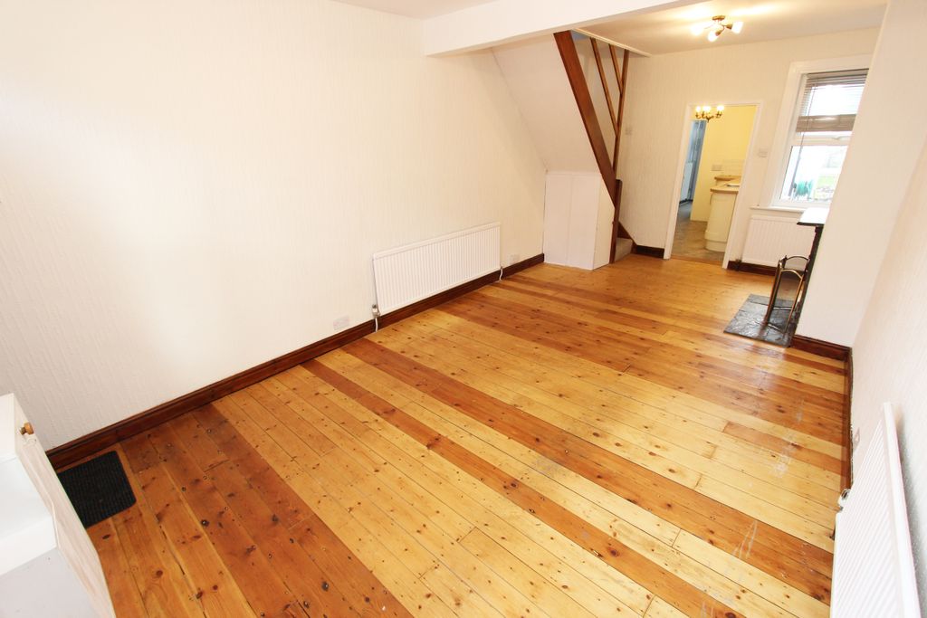 Property photo 3 of 12 Img_2460A