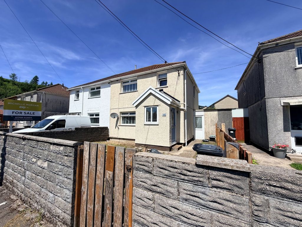Property photo 1 of 29