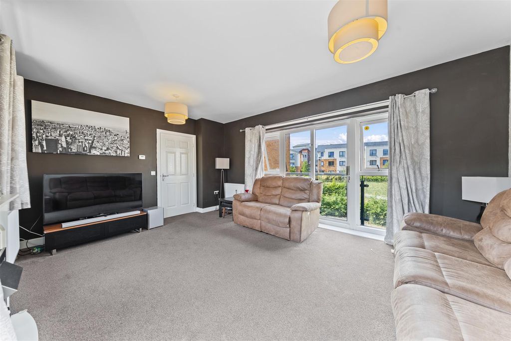 Property photo 3 of 28 3Genesisgreenweb17.Jpg