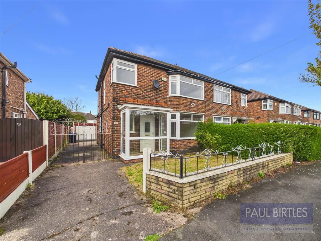Mount Drive, Urmston, Trafford M41 – pohled 3