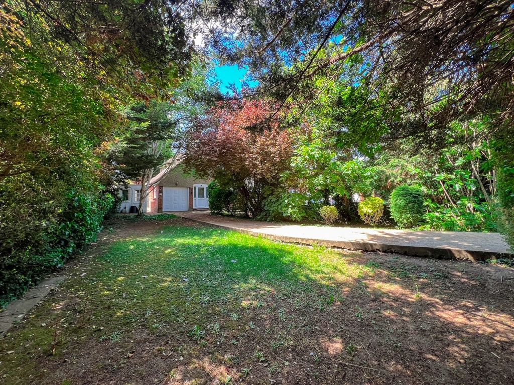 Property photo 1 of 33