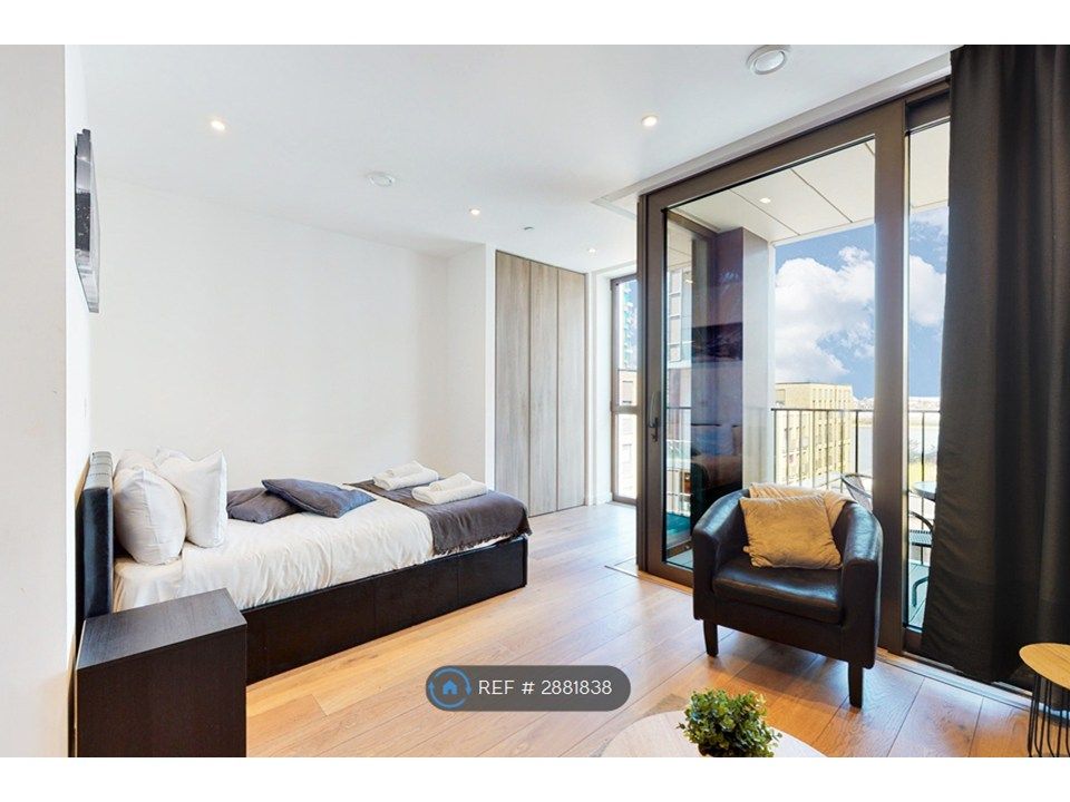 Property photo 1 of 19 Studio Flat
