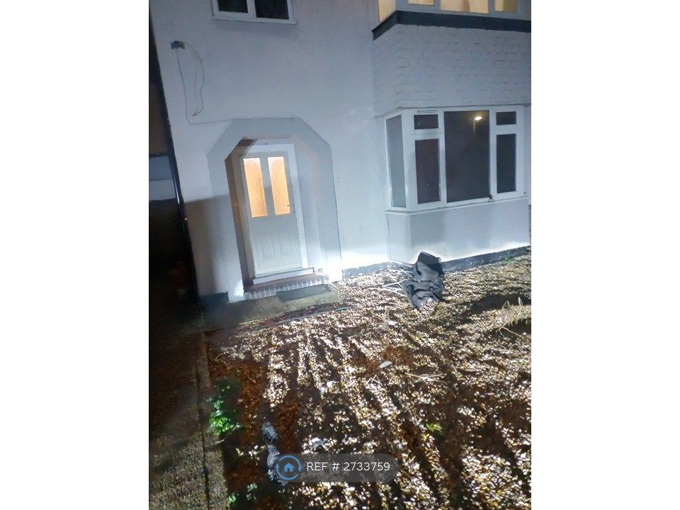 Property photo 3 of 5 Front House