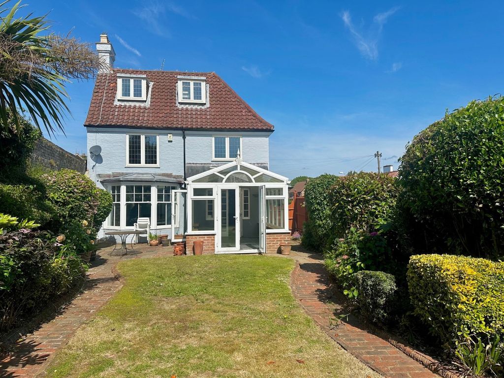 Property photo 1 of 22 Picture No. 32