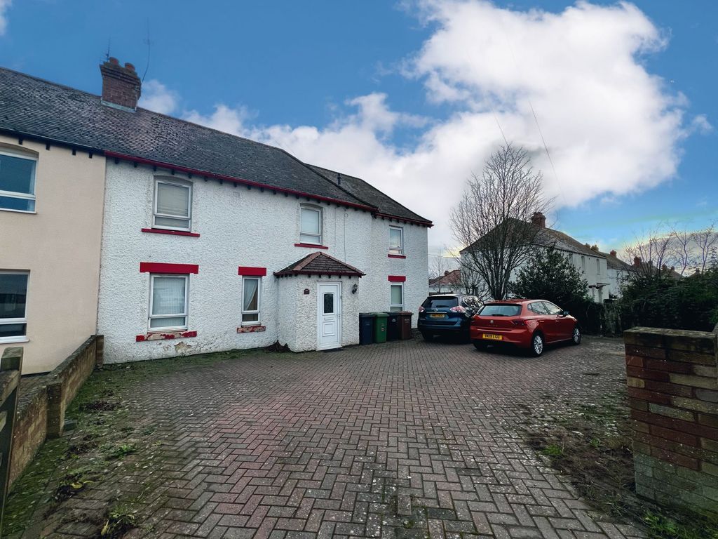 Property photo 1 of 14