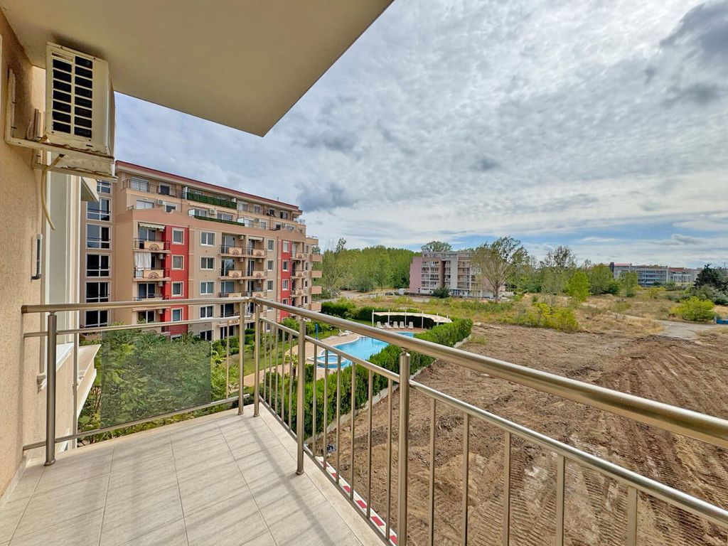 Property photo 2 of 11