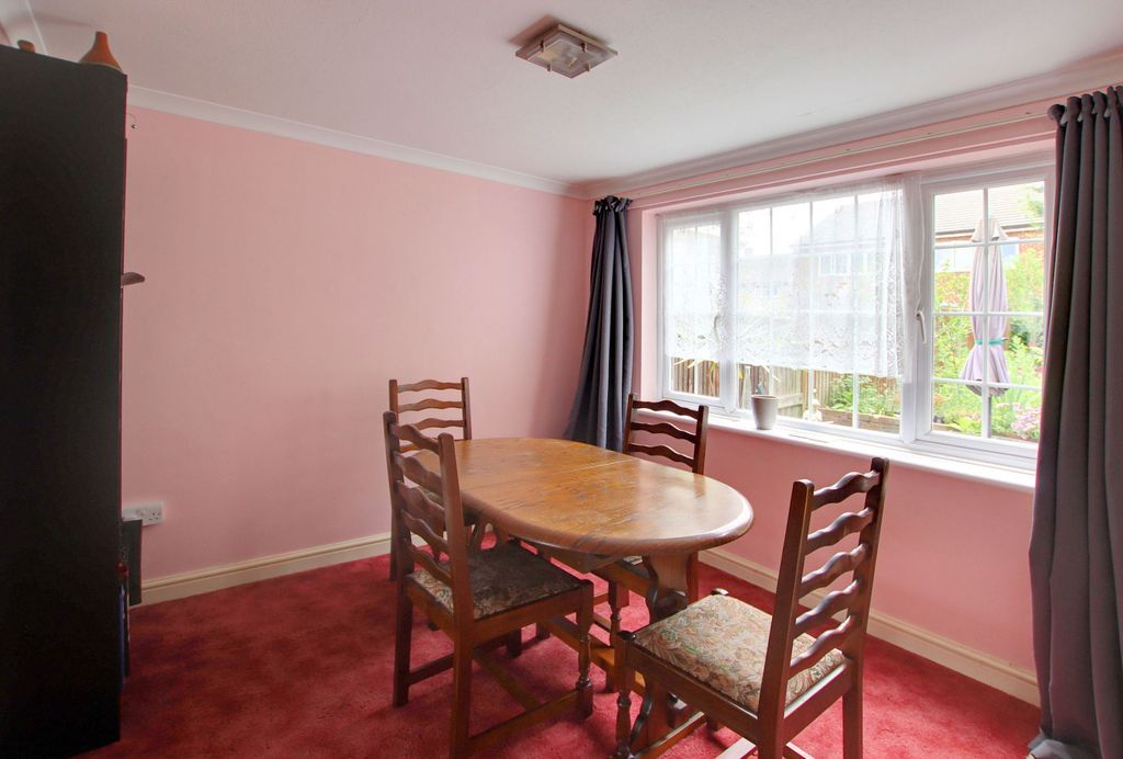 Property photo 3 of 13