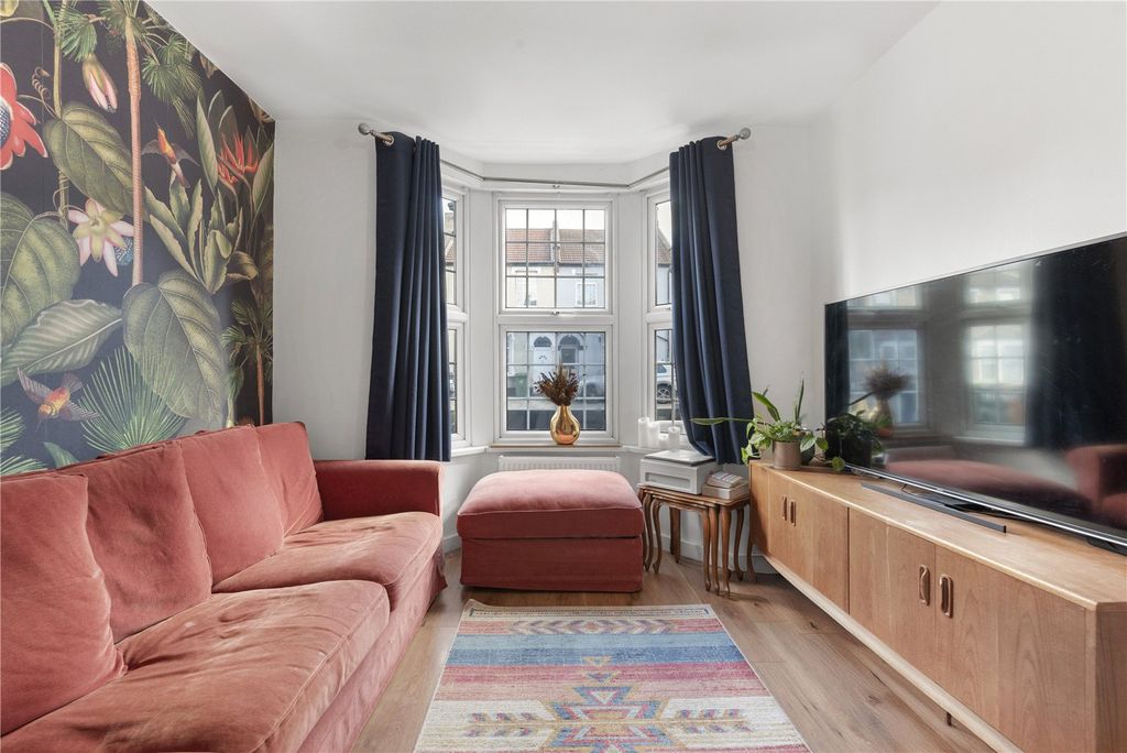 Property photo 1 of 17 Picture No. 22