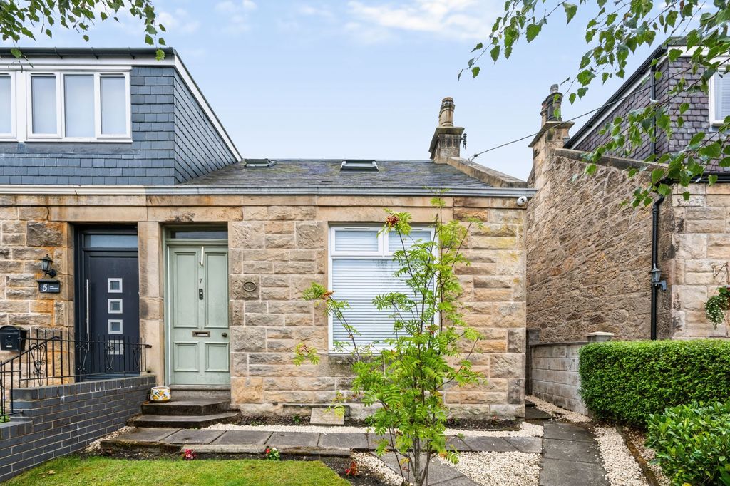 Property photo 1 of 39