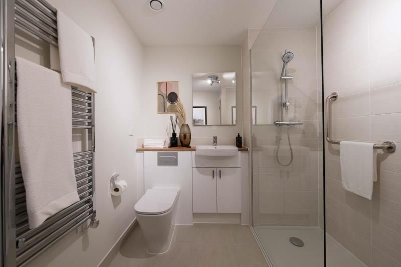 Property photo 3 of 15 Shower Room