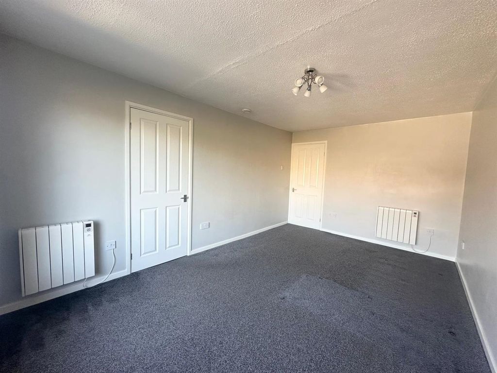 Property photo 2 of 12 Whatsapp Image 2024-11-29 At 11.27.14 Am (9).Jpeg