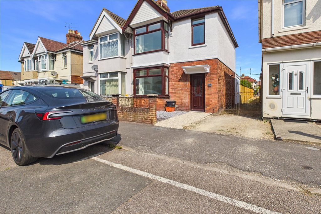 Property photo 1 of 15 Picture No. 02