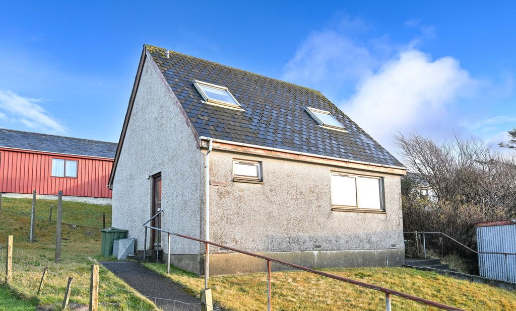 Property photo 1 of 32