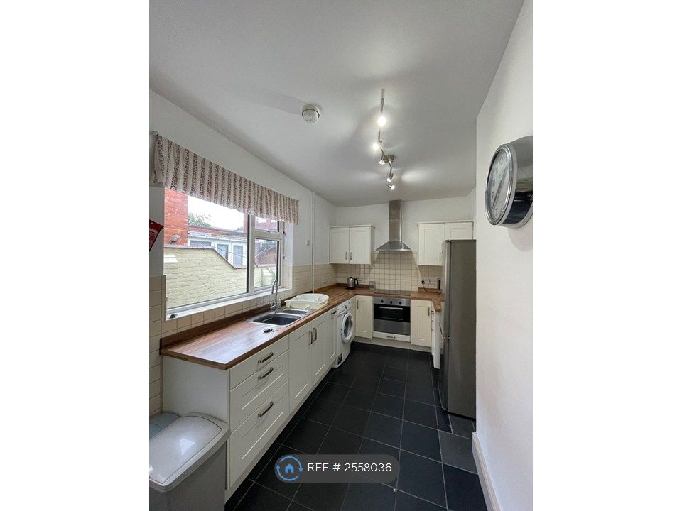 Property photo 2 of 9