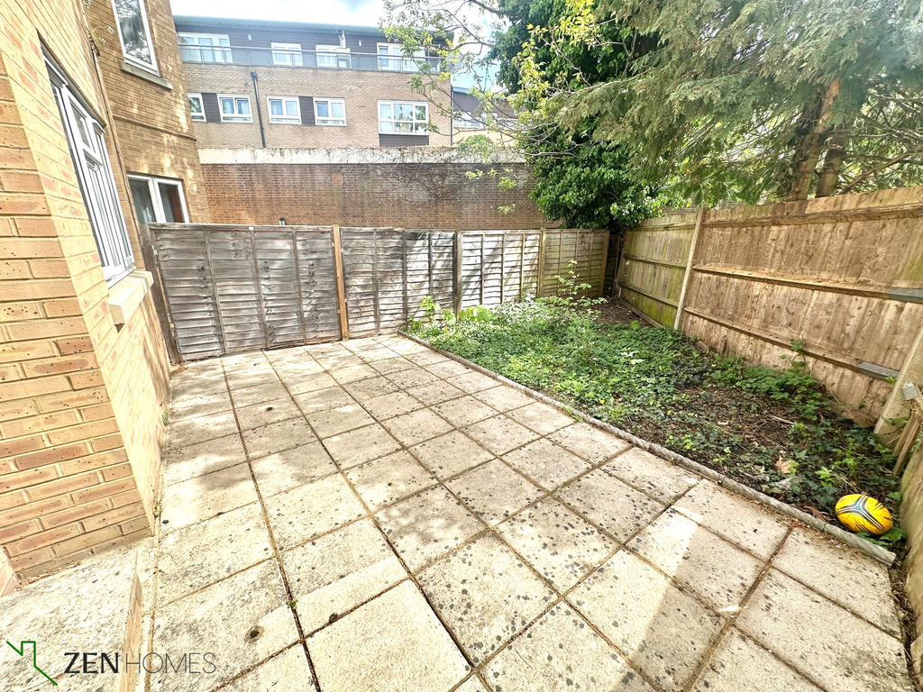 Property photo 3 of 11