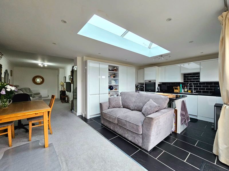 Property photo 2 of 14 Photo 14