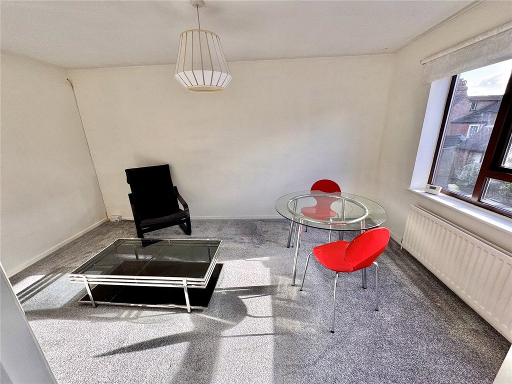 Property photo 3 of 6 Picture No. 04