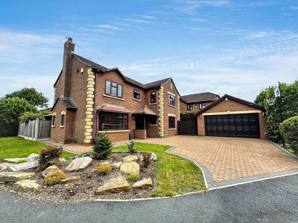 Property photo 1 of 37