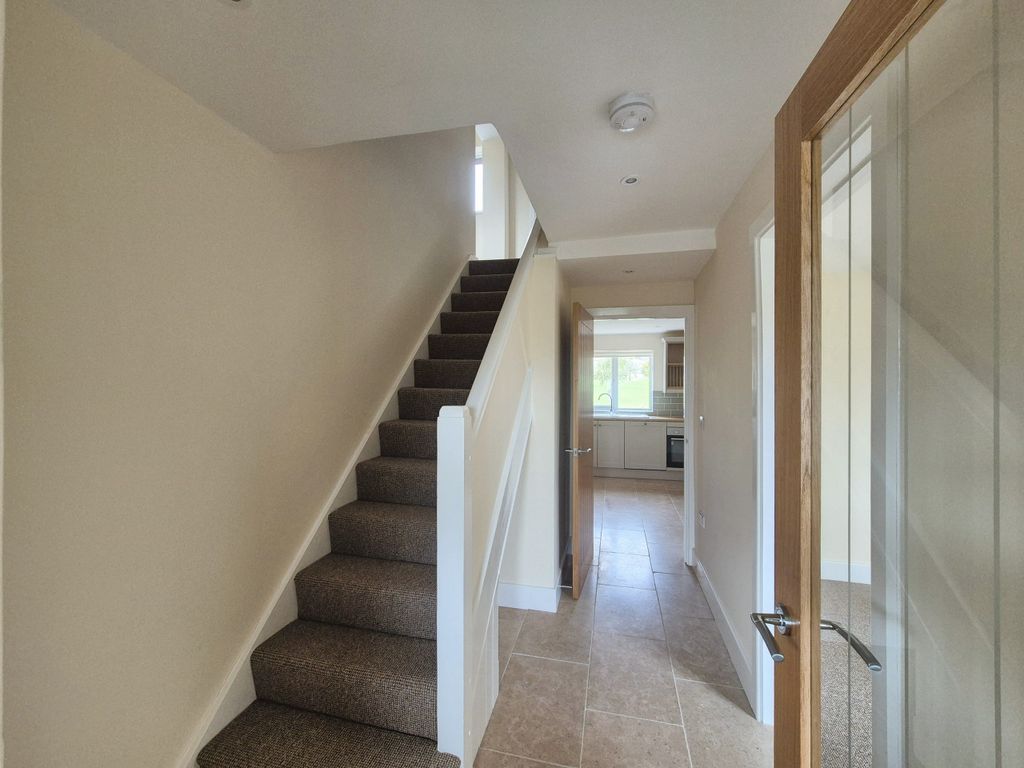 Property photo 2 of 16 Entrance