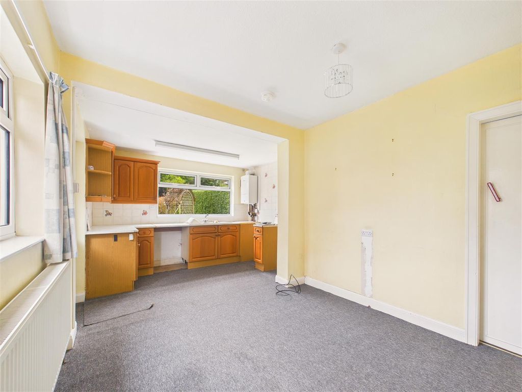 Property photo 3 of 13 Cam05451G0-Pr0095-Still002.Jpg