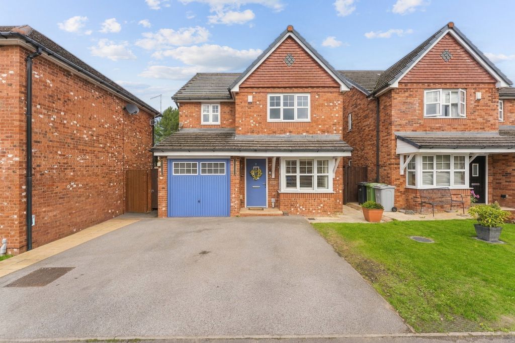 Property photo 1 of 44