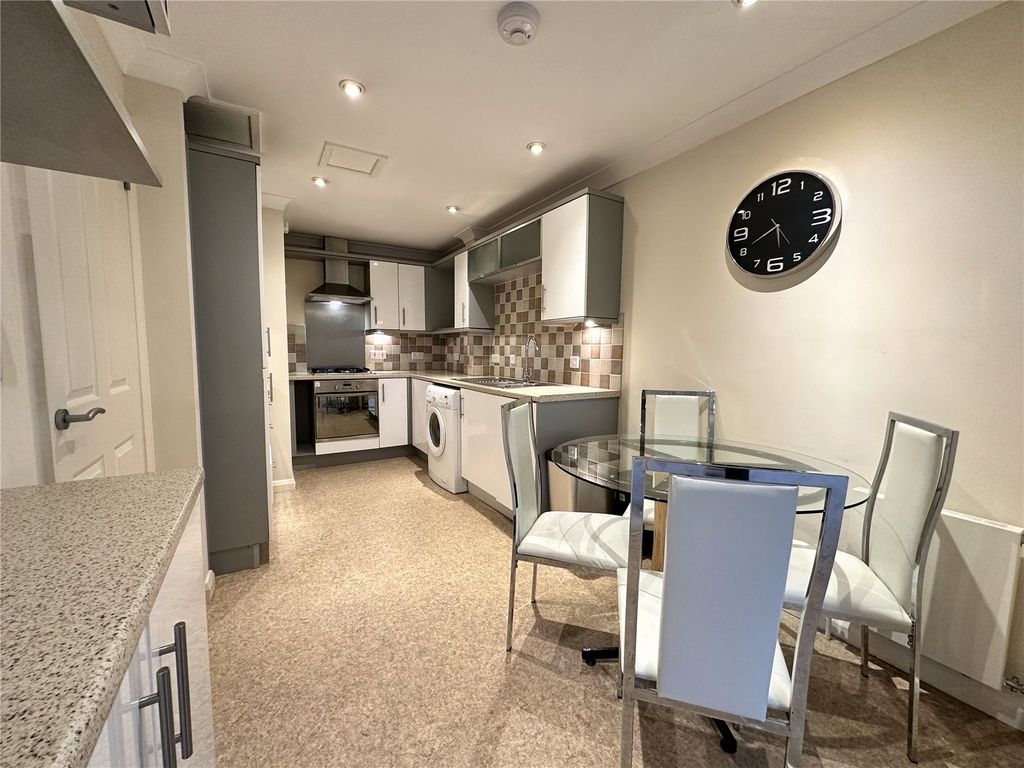 Property photo 3 of 11 Picture No. 09