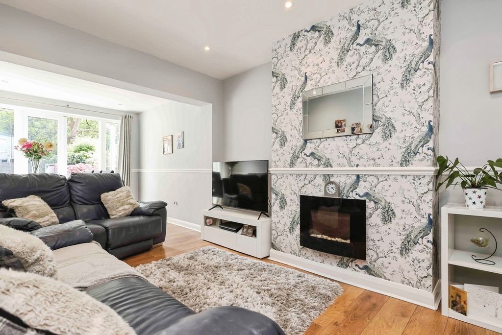 Property photo 2 of 20 Pbox-Img.Jpg