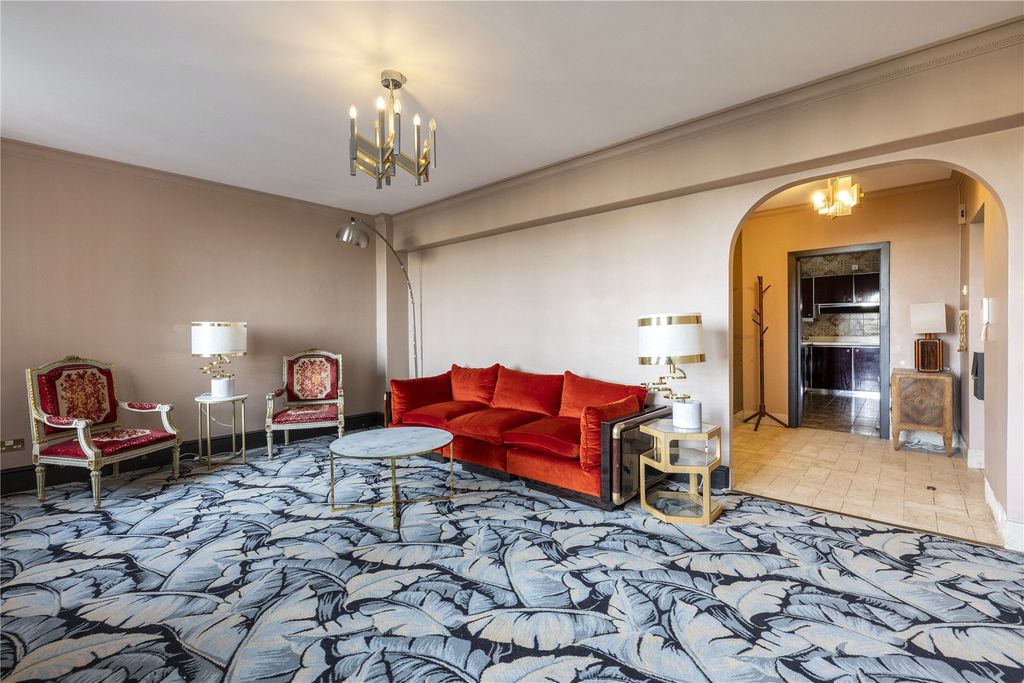 Property photo 2 of 13 Reception