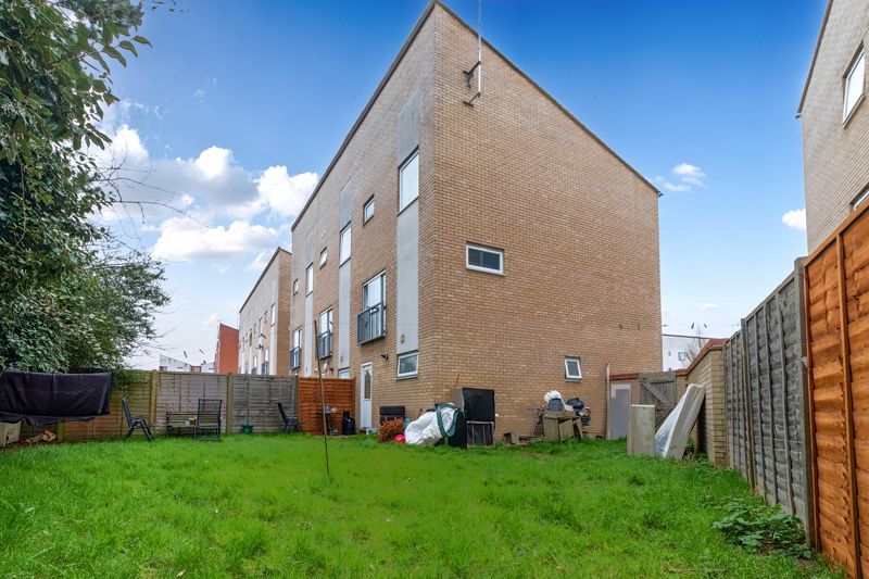 Property photo 1 of 14 Rear Aspect