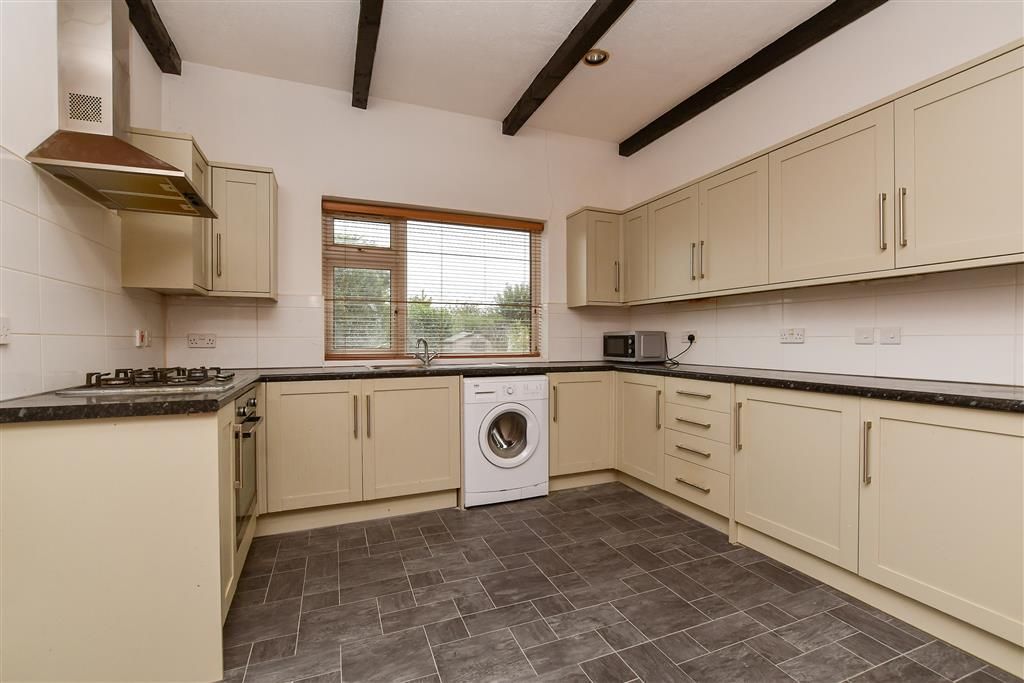 Property photo 2 of 16 Kitchen