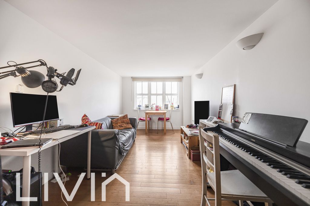 Property photo 2 of 13 120A3213