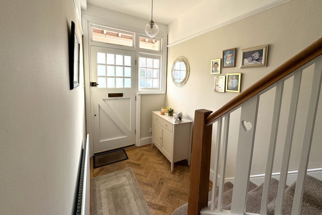 Property photo 2 of 24