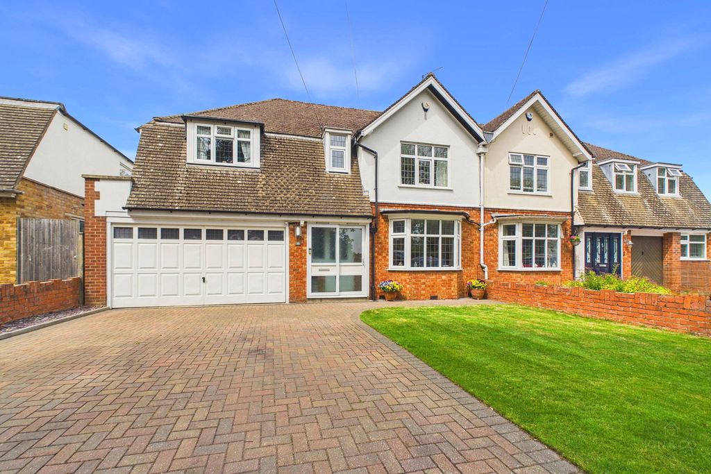 Property photo 1 of 27