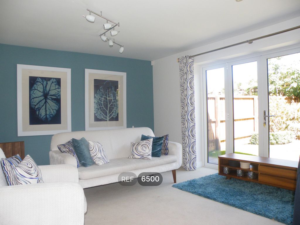 Property photo 3 of 12 Living Room