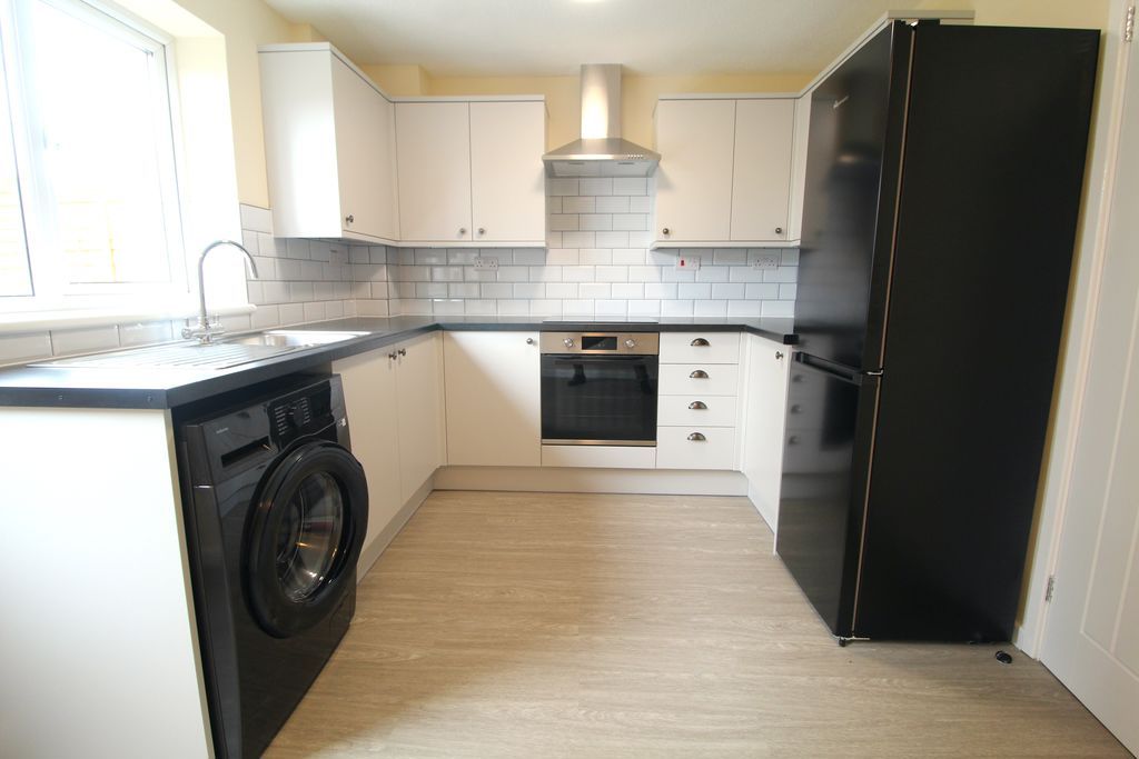 Property photo 3 of 10 Kitchen/Diner