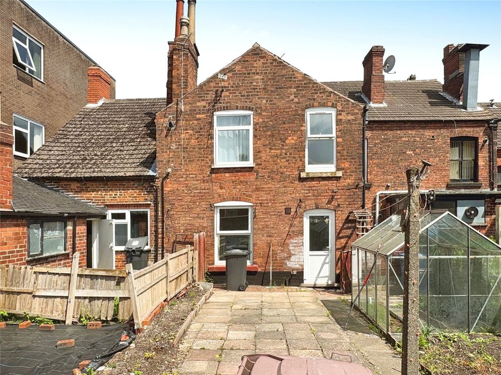 Property photo 2 of 12 Picture No. 10
