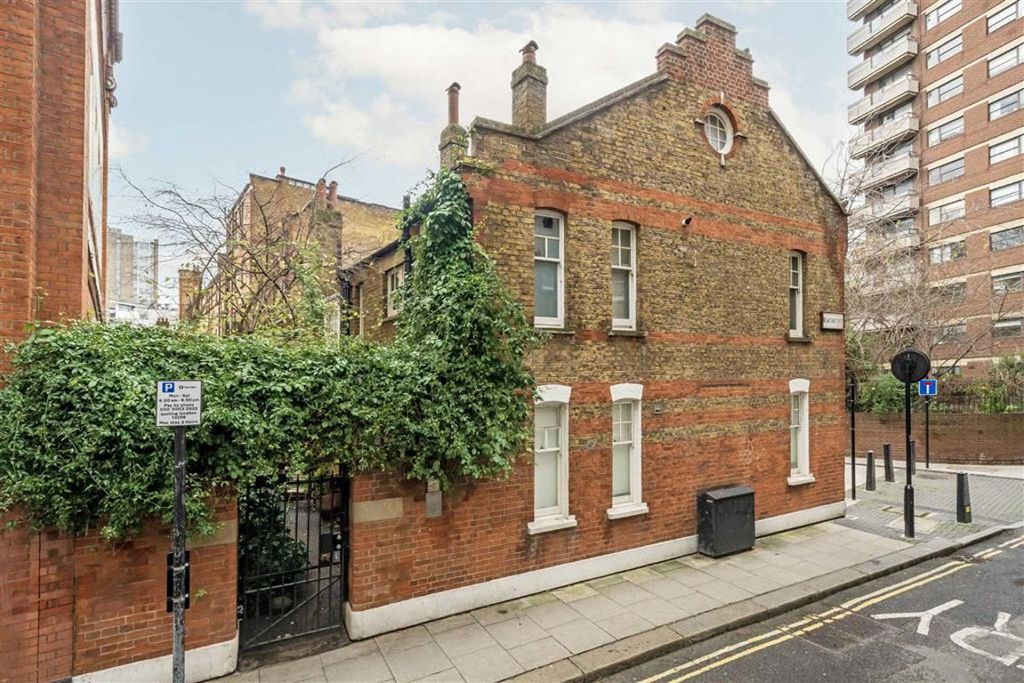 Property photo 1 of 5