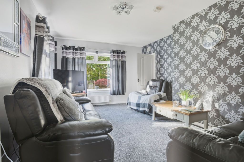 Property photo 2 of 22