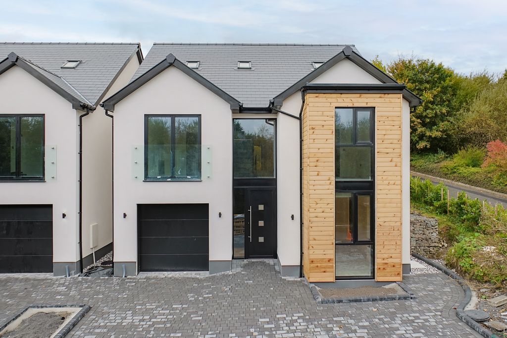 Property photo 1 of 32 Ty Uchel - Web (37 Of 38).Jpg