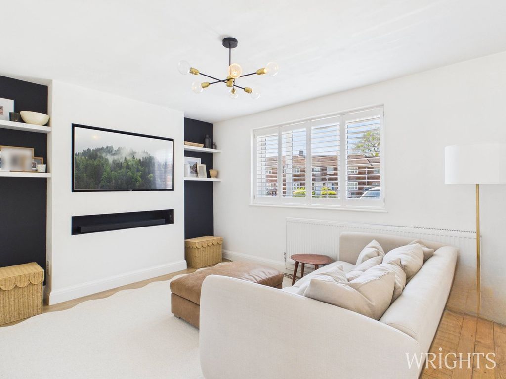 Property photo 3 of 21