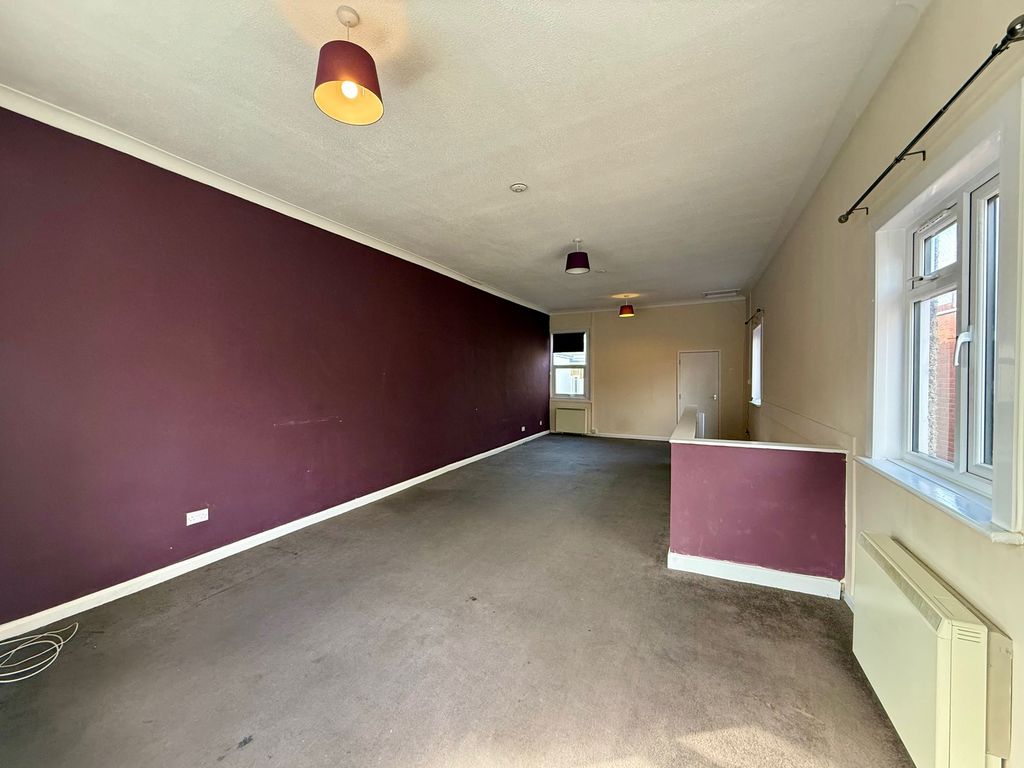 Property photo 2 of 10 Image