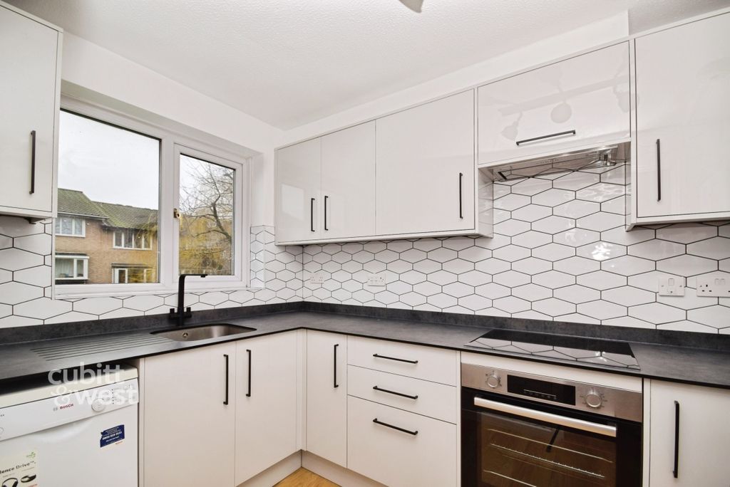 Property photo 1 of 12 53Ca1E48-Dsc_0059