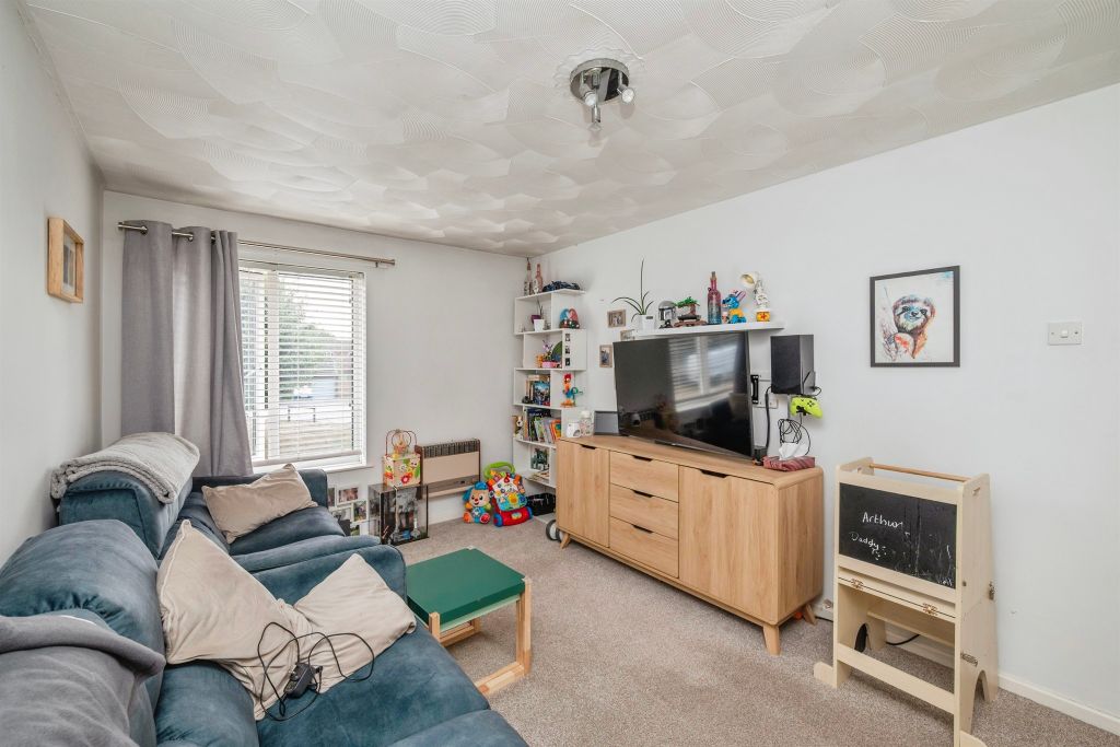 Property photo 2 of 14