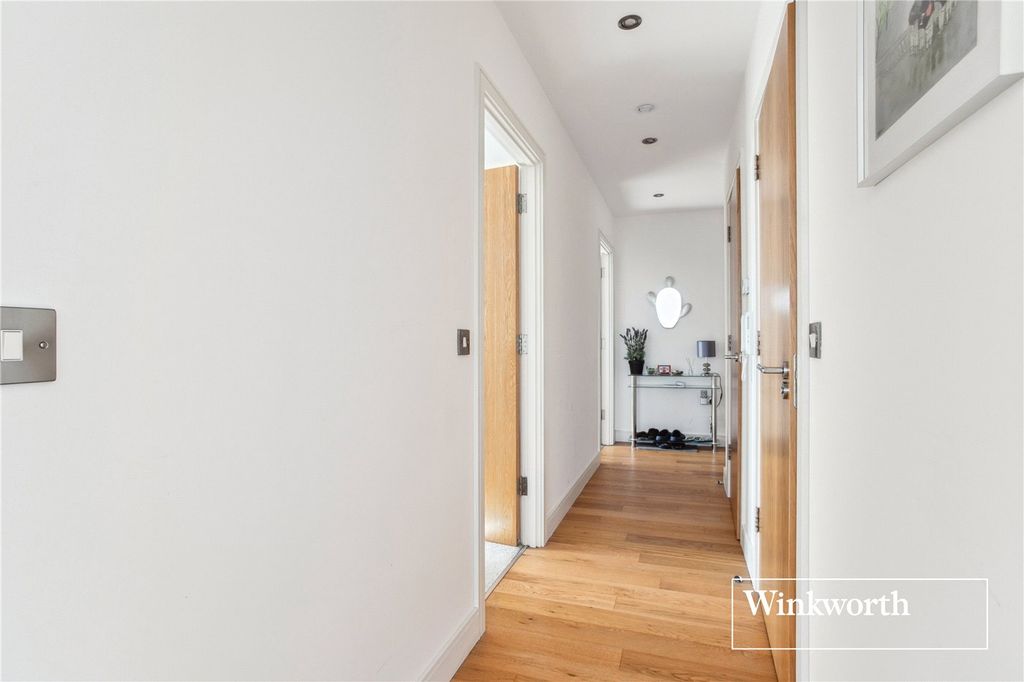 Property photo 2 of 14 Picture No. 08