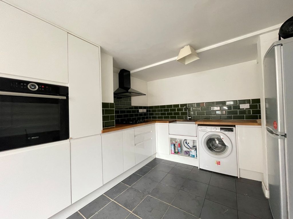 Property photo 2 of 14 Picture No. 08