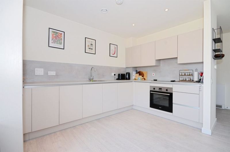 Property photo 3 of 15 Photo 13