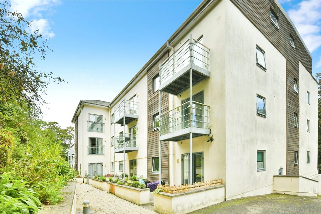 Property photo 2 of 10 General View